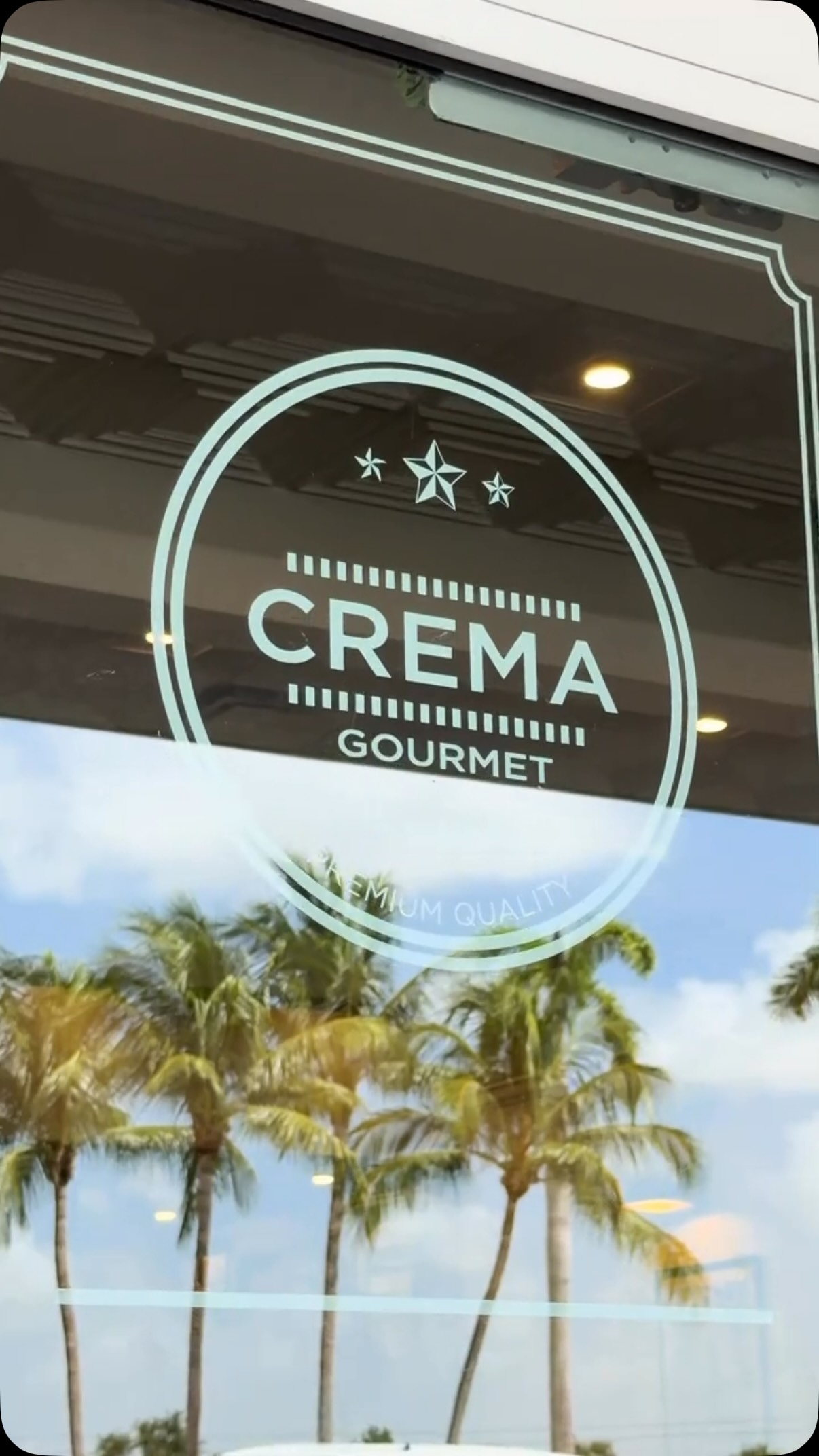 Crema Gourmet on Instagram